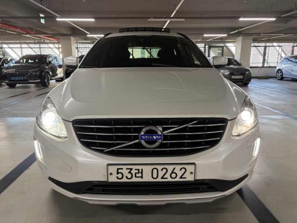 볼보 XC60(1세대) D3 모멘텀