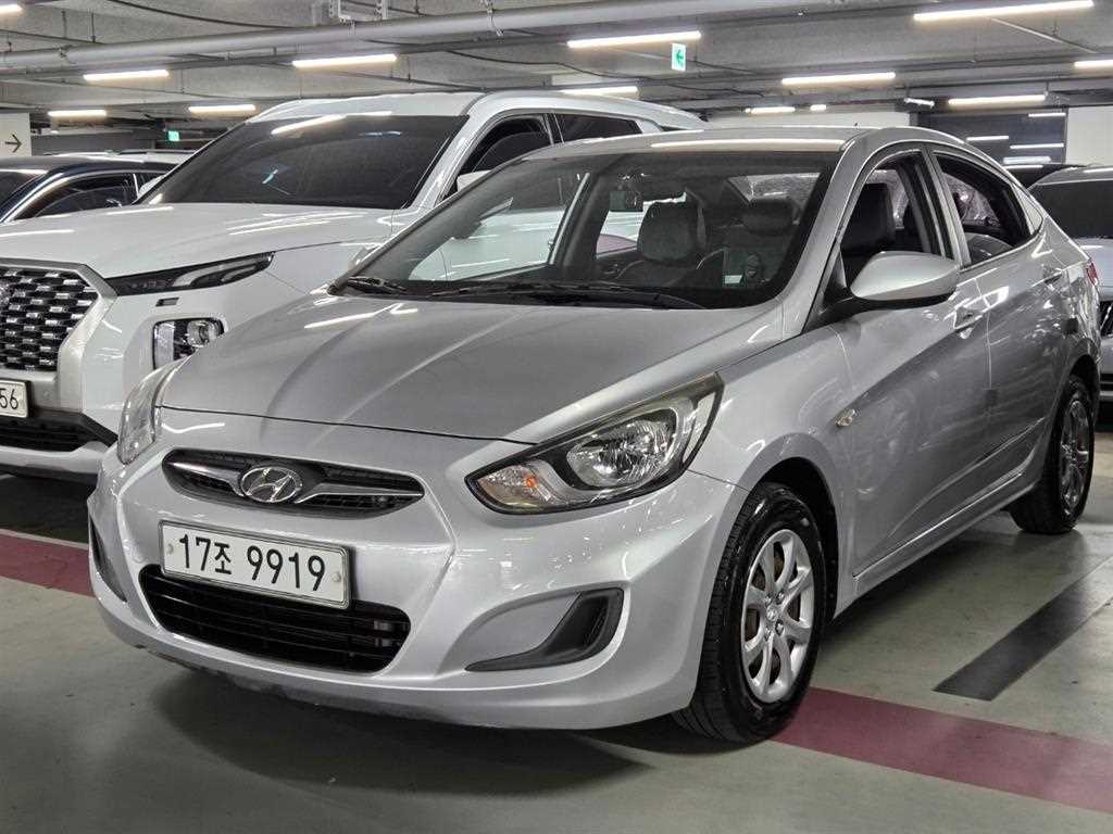 현대 엑센트신형 1.6 VGT 스타일