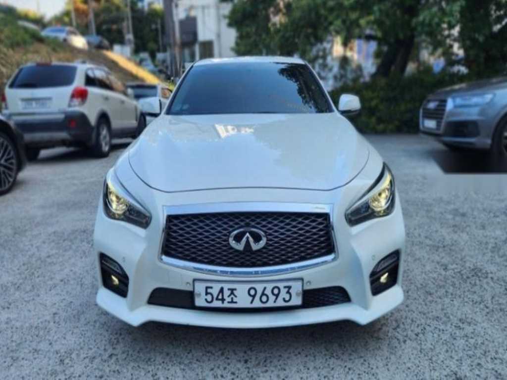 인피니티 Q50 S 하이브리드 하이테크