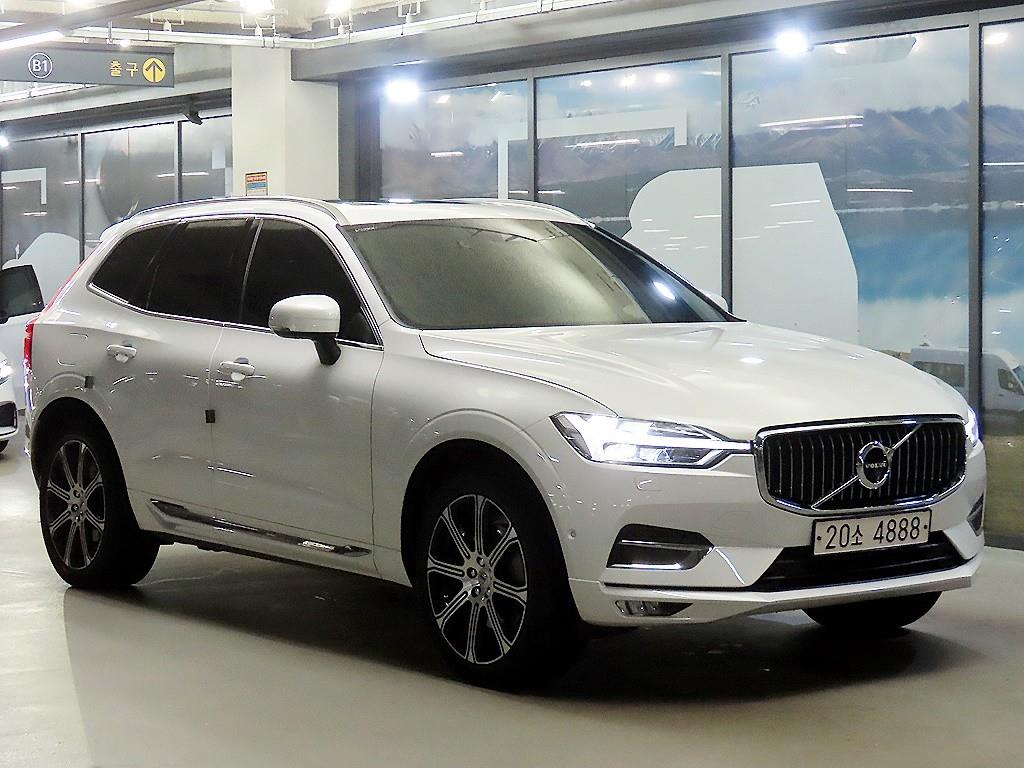 Volvo XC60 (2nd Gen) D5 AWD 인스크립션
