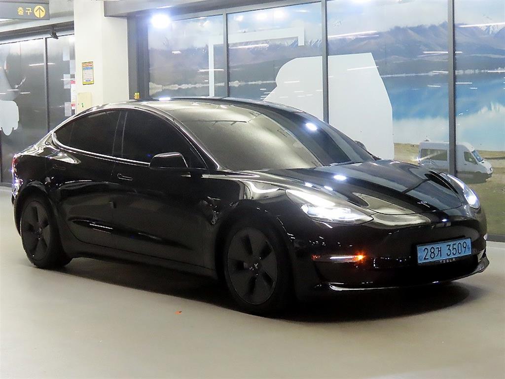 Tesla Model 3 AWD 롱 레인지