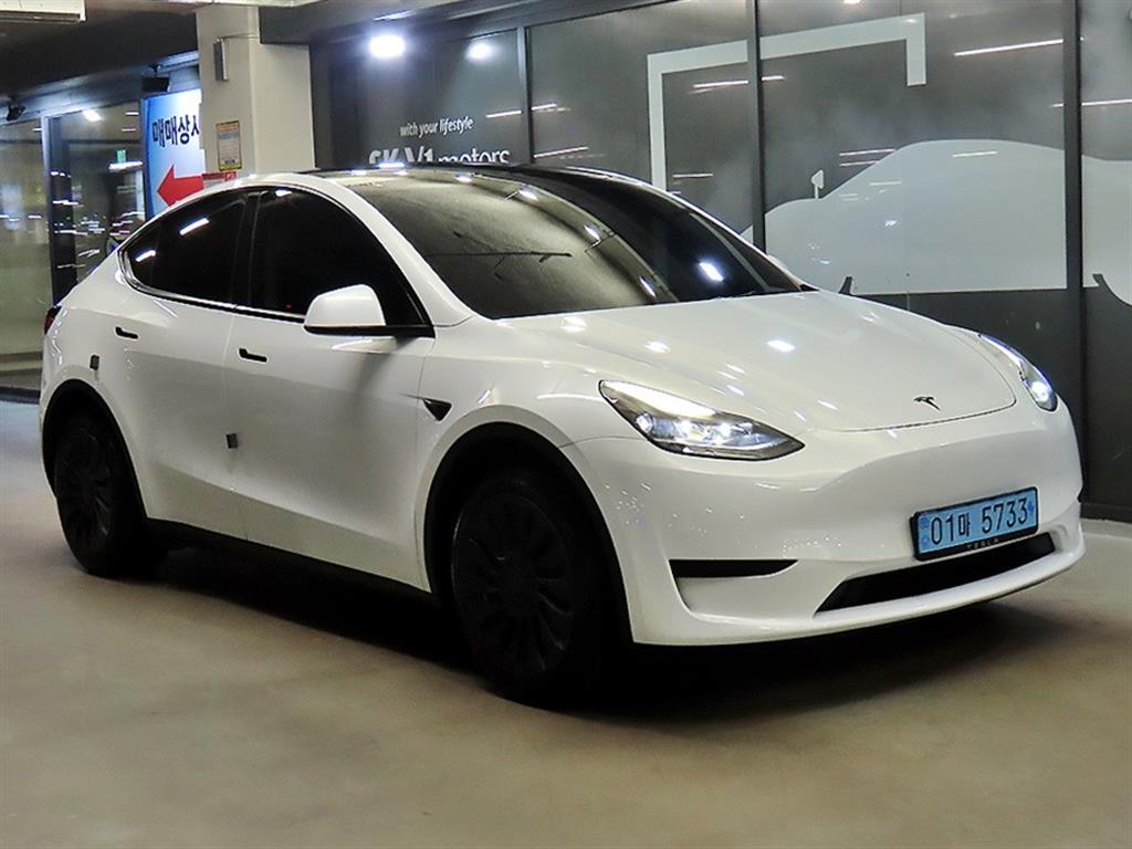 Tesla Model Y RWD
