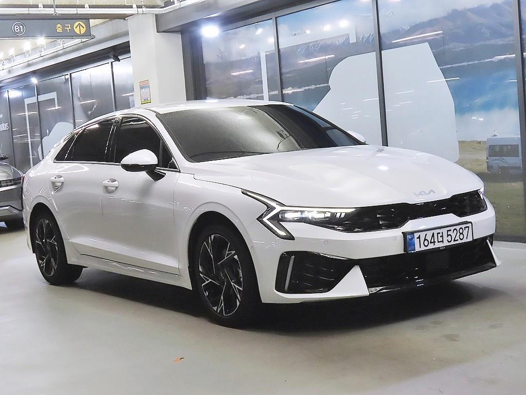 Kia The New K5 3rd Gen 2.0 가솔린 시그니처