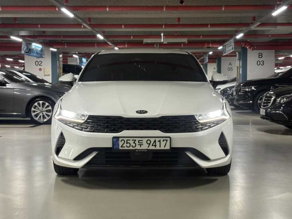 Kia K5 3rd Gen Hybrid 2.0 HEV 프레스티지
